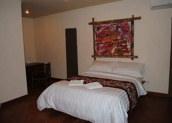 Suarti Resort, & Gallery 4*