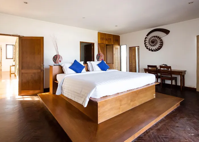 Suarti Resort, & Gallery 4*