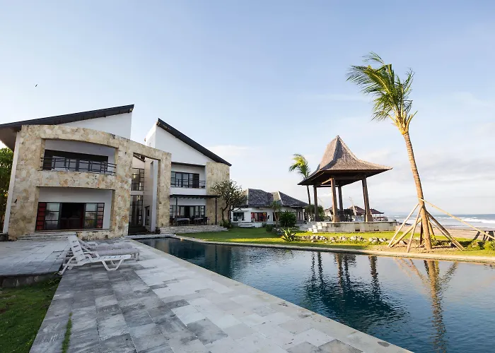 Suarti Resort, & Gallery ホリデーパーク 4*