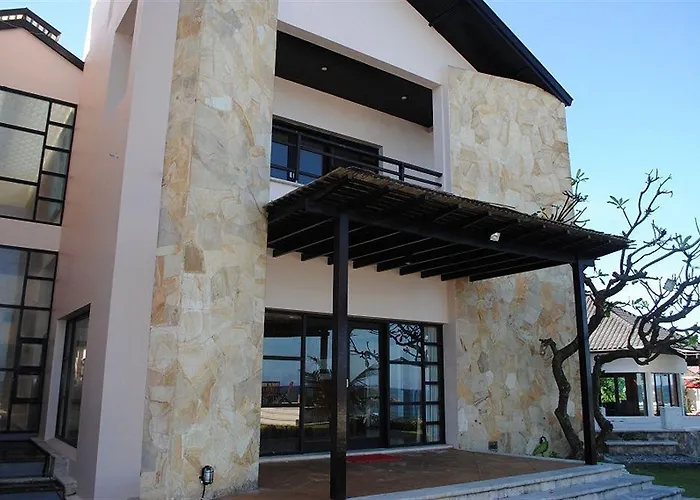 Suarti Resort, & Gallery 4* Ketewel