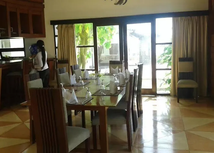 Suarti Resort, & Gallery