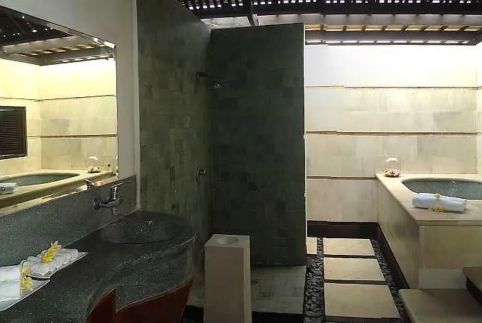Suarti Resort, & Gallery ケテウェル